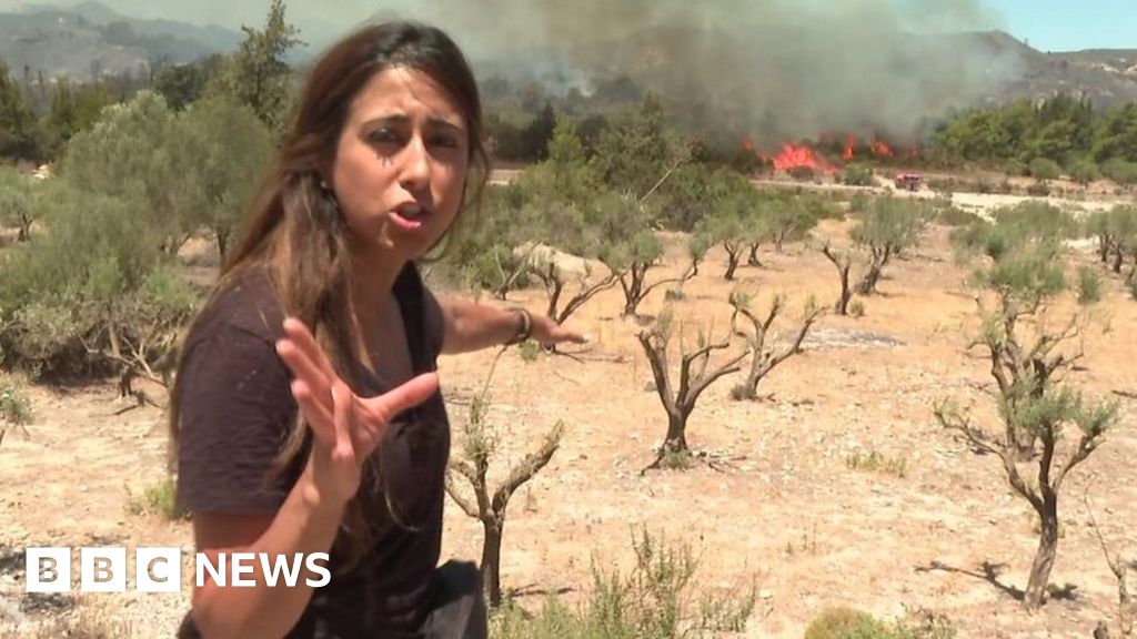BBC reporter sees wildfire spreading in Rhodes