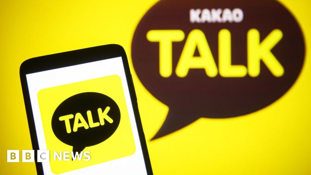 Kakao outage: Co-chief executive quits South Korea internet giant