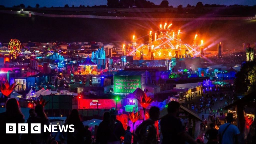 Boomtown festival-goer dies after 'medical incident' - BBC News