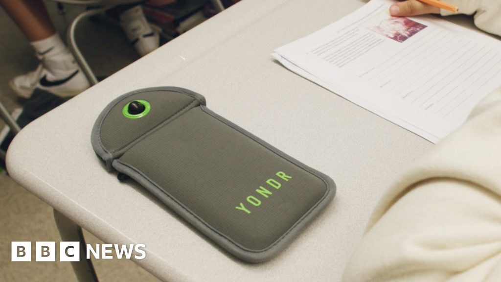Edinburgh Schools Implement Lockable Phone Pouches to Reduce Distractions