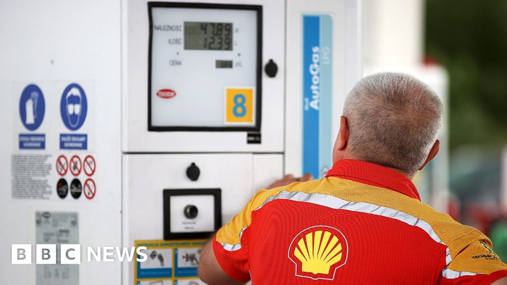 Oil giant Shell warns cutting production