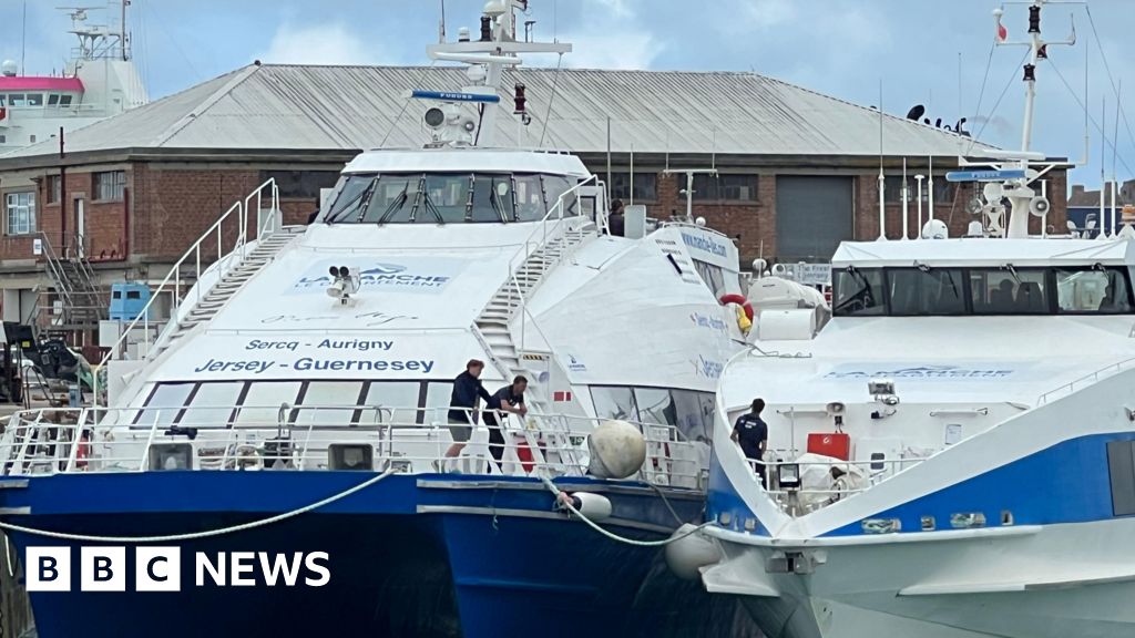 French official wants stronger ties to Channel Islands