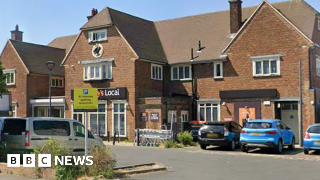 Man accused of carrying dagger in Sainsbury's