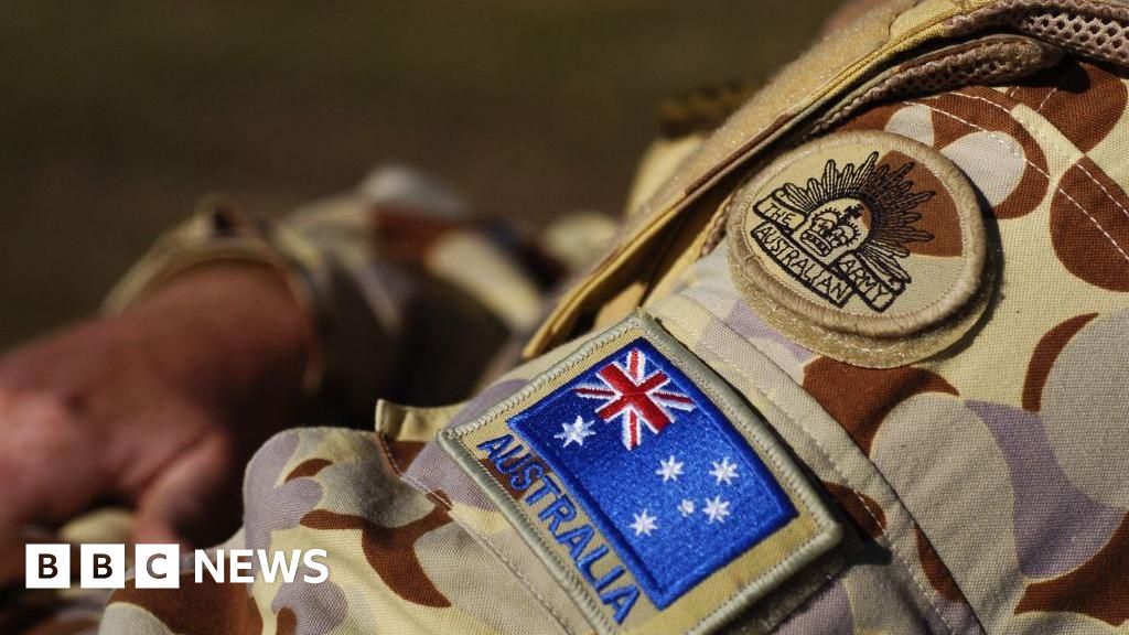 Australian officers lose medals after war crimes inquiry