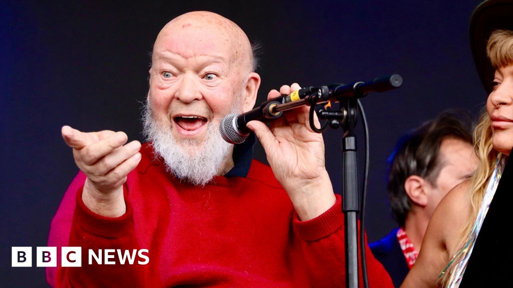 Glastonbury in pictures: Eavis, lobsters and workouts
