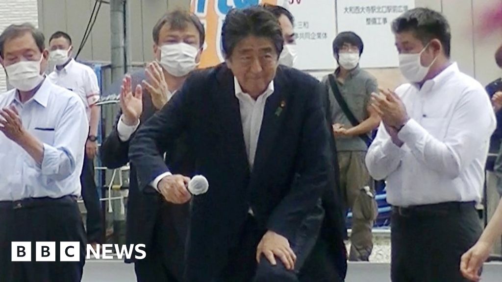 Shinzo Abe: Japan ex-leader assassinated while giving speech