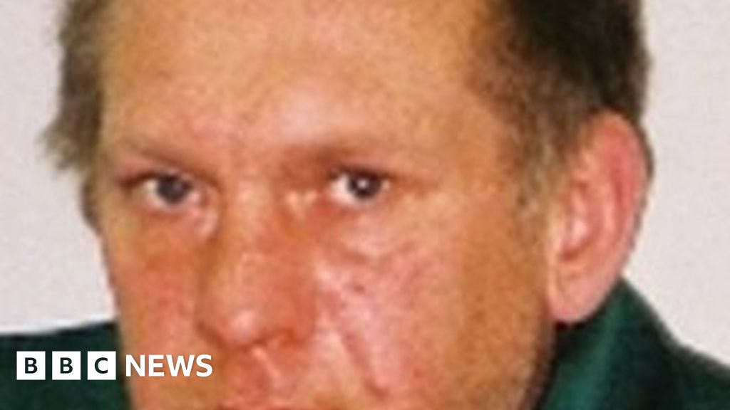 Nigel Woolley jailed for Shrewsbury Dial-a-Ride murder - BBC News