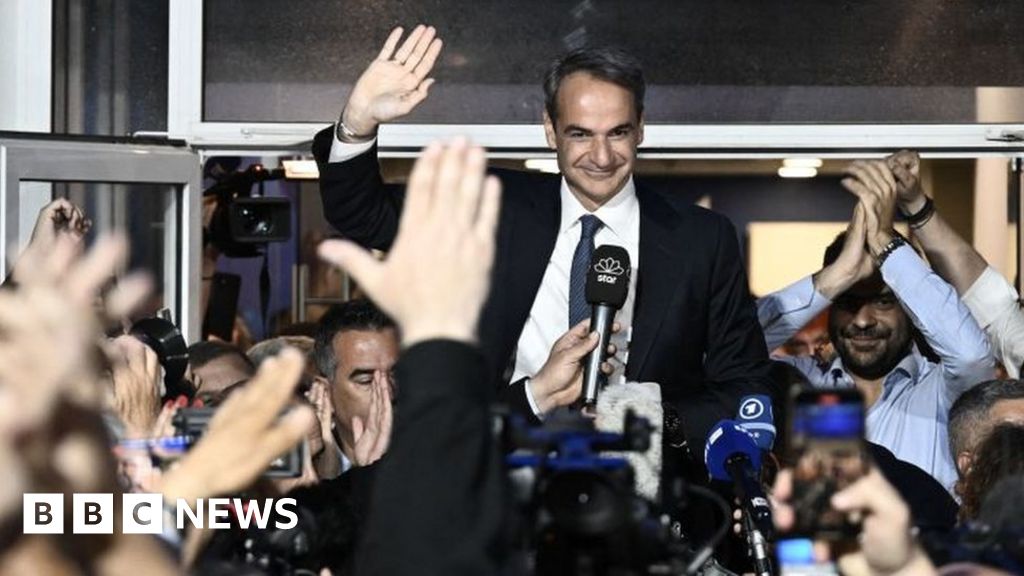 ग्रीक चुनाव: केंद्र-दक्षिणपंथी मित्सोताकिस ने बड़ी जीत का स्वागत किया लेकिन बहुमत चाहते हैं