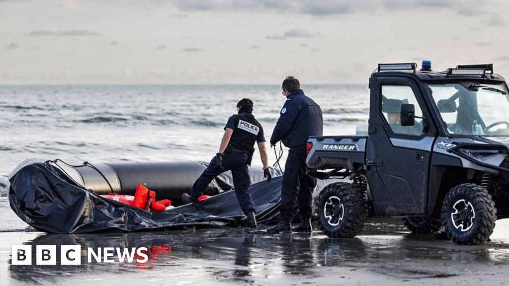 Four migrants drown in English Channel crossing attempt – BBC News