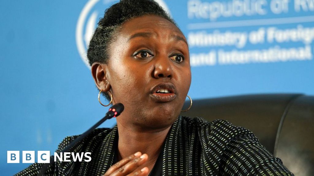 First deportees arrive in Rwanda from the US