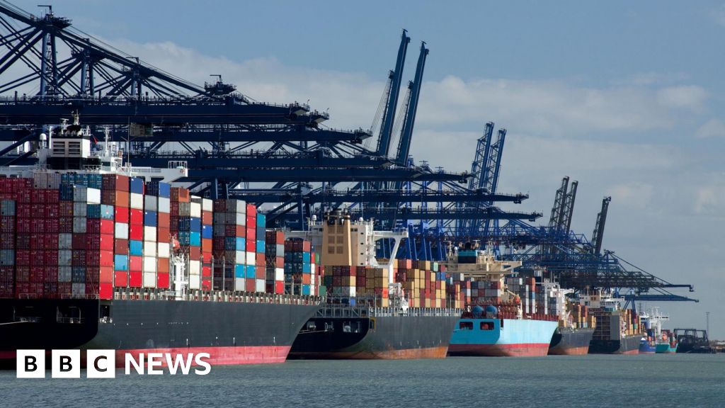 UK says 'nothing is off the table' in response to US tariffs