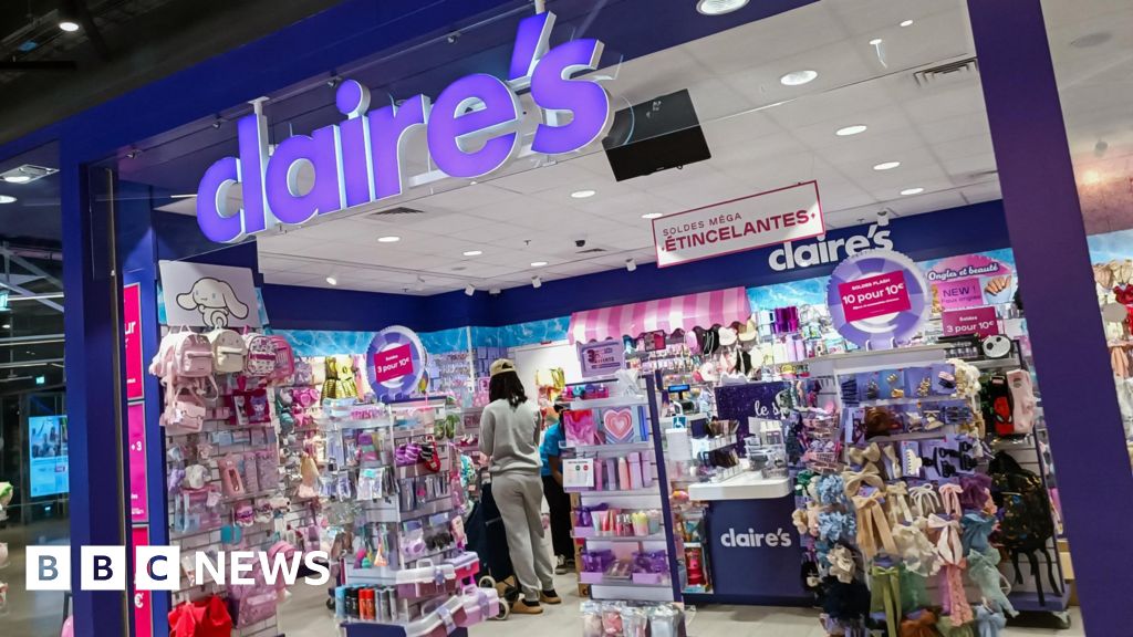 Claires files for bankruptcy as competition bites