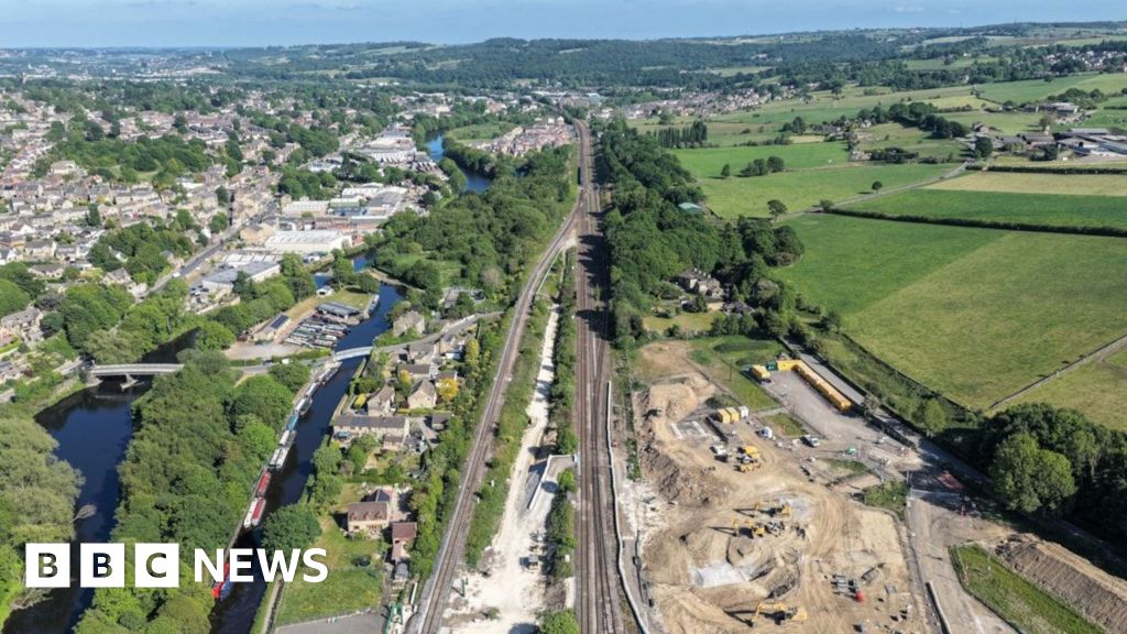 UK, Ireland Rail Upgrades and Taipei Metro Disruption