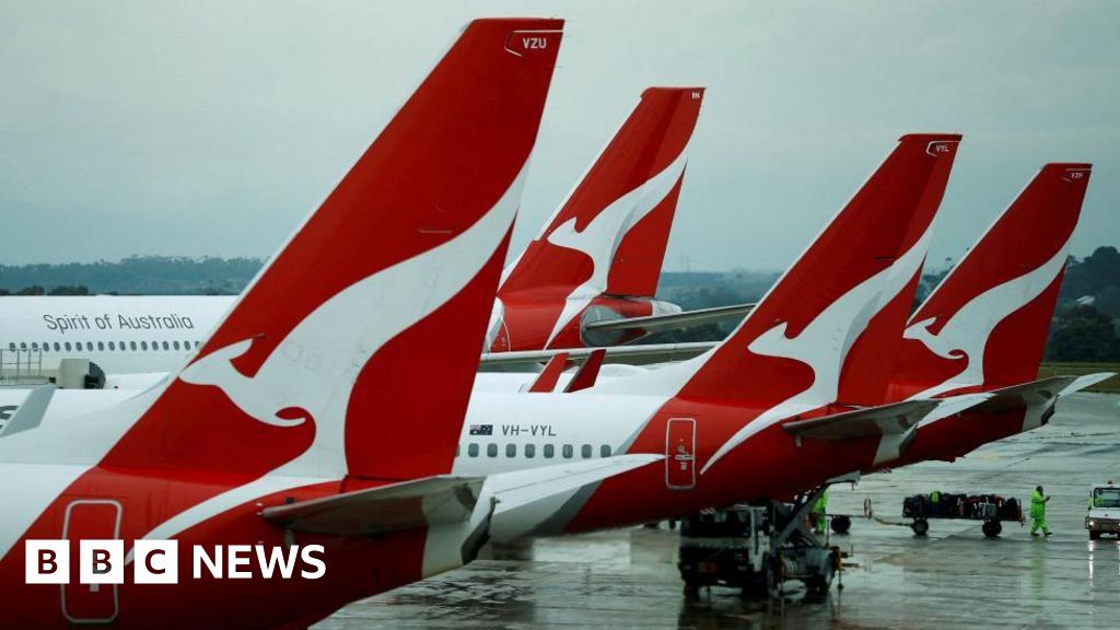 Qantas hit with record fine for illegal layoffs during pandemic
