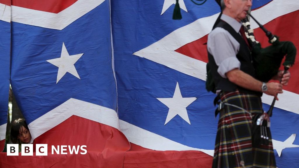 Confederate Flags Spotted Outside The Us Bbc News 