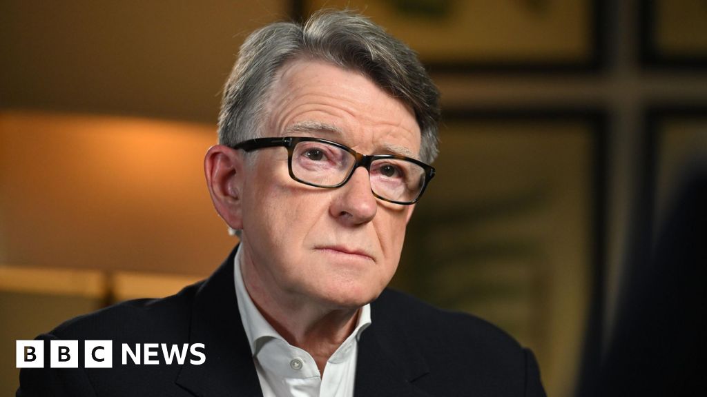Police carry out searches at Mandelson's addresses