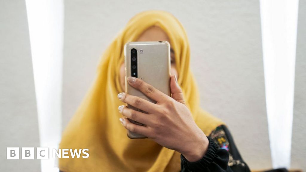 The internet was their lifeline - now Afghan women say they've lost their 'last hope'