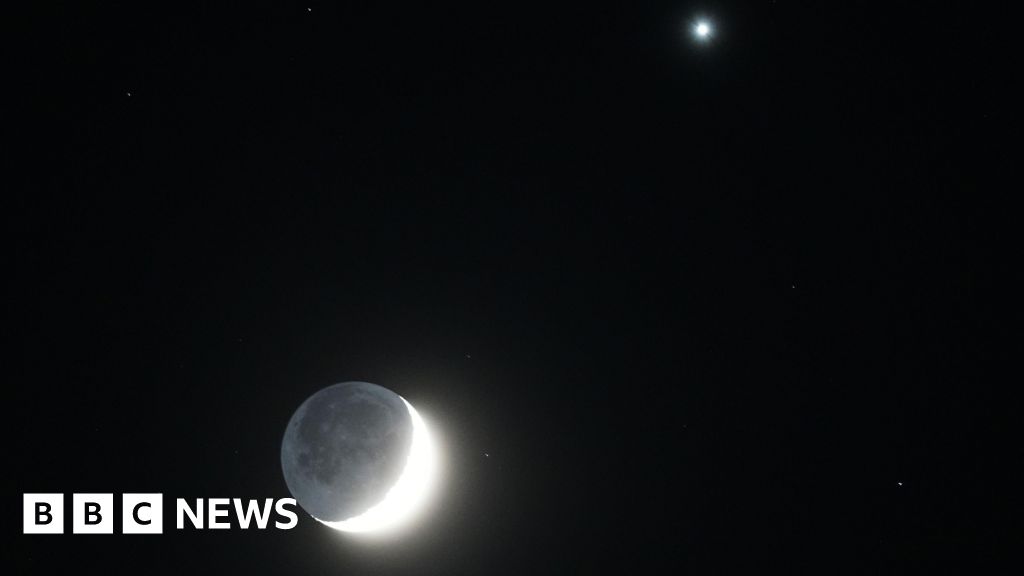 Venus dan bulan sabit memukau para pengamat bintang