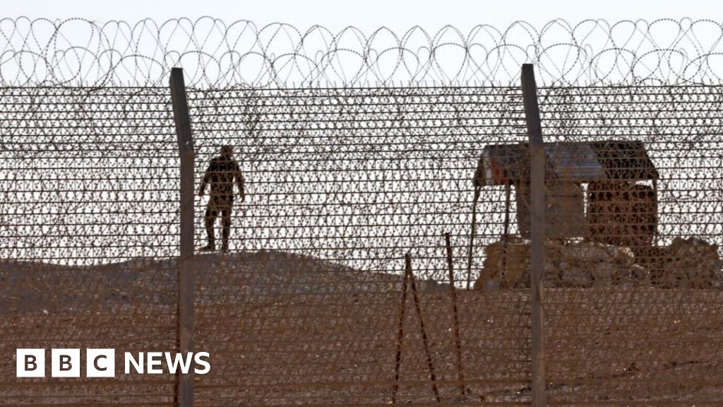 Three Israeli soldiers killed near Egypt border