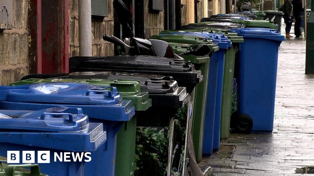 Keep Britain Tidy calls for simpler recycling bin collections BBC News