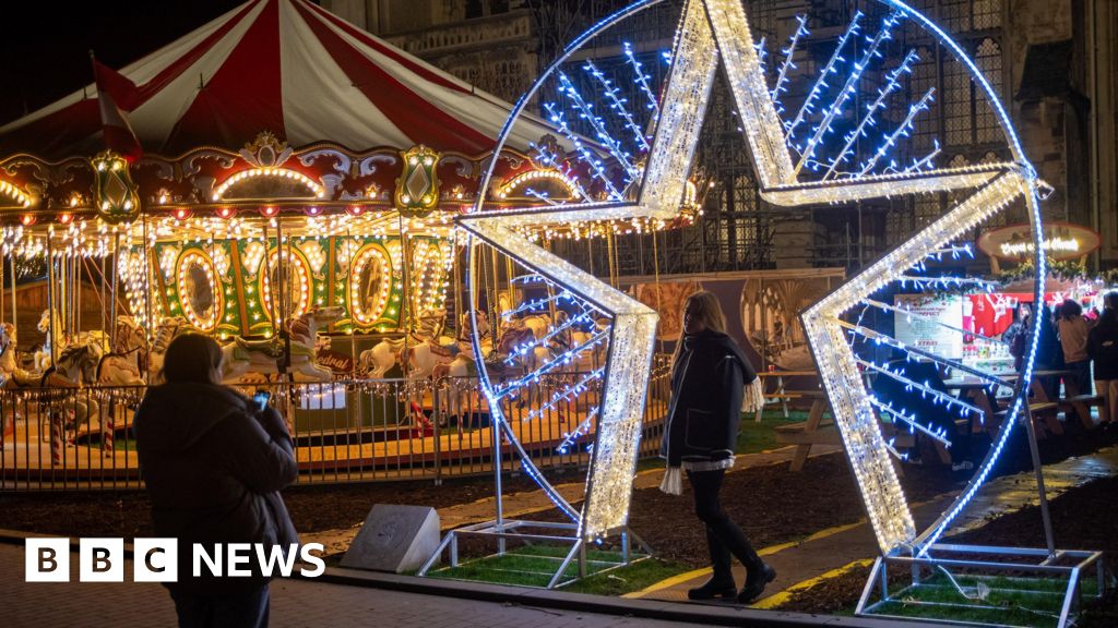 Kent: Festive events and travel hit due to winds