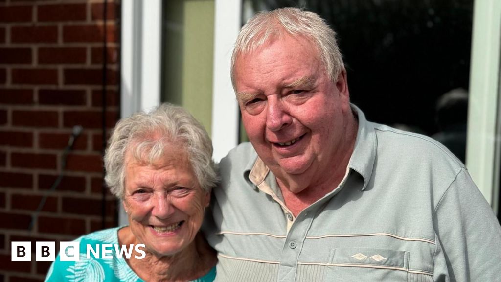 Siblings meet for first time aged 79 and 86