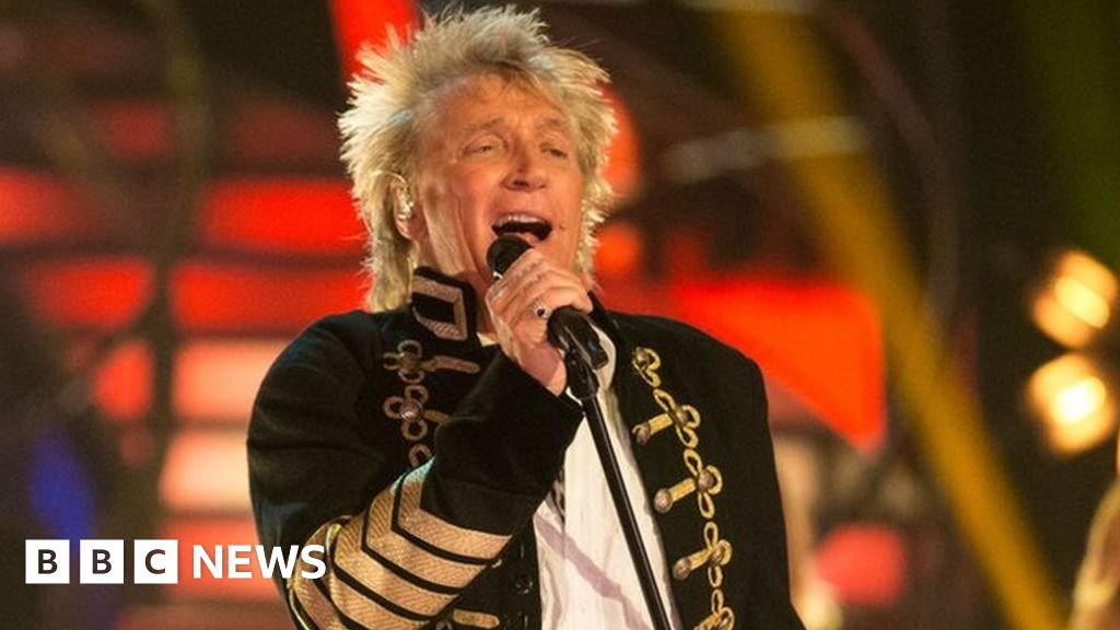 Rod Stewart becomes oldest male artist to top UK album chart