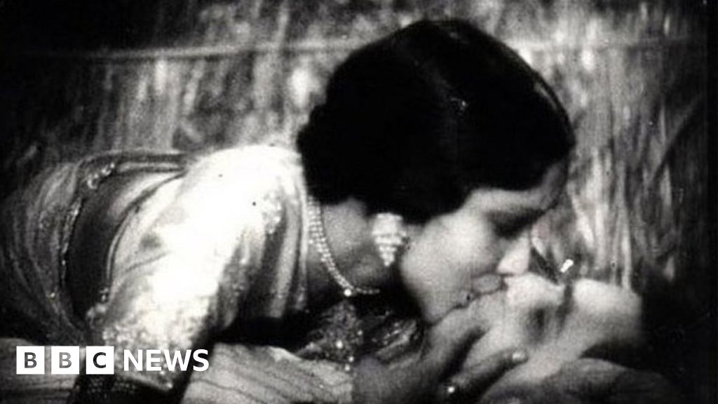 Devika Rani: The myths surrounding ‘Bollywood’s longest kiss’