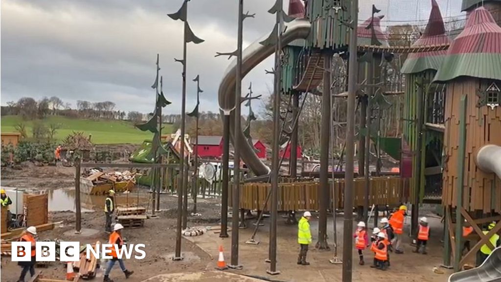 construction-of-world-s-largest-play-structure-in-northumberland