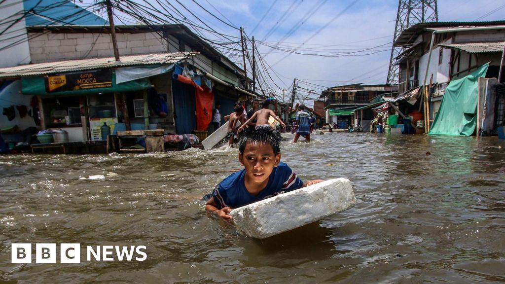 Landmark 0bn for poorer nations in climate deal