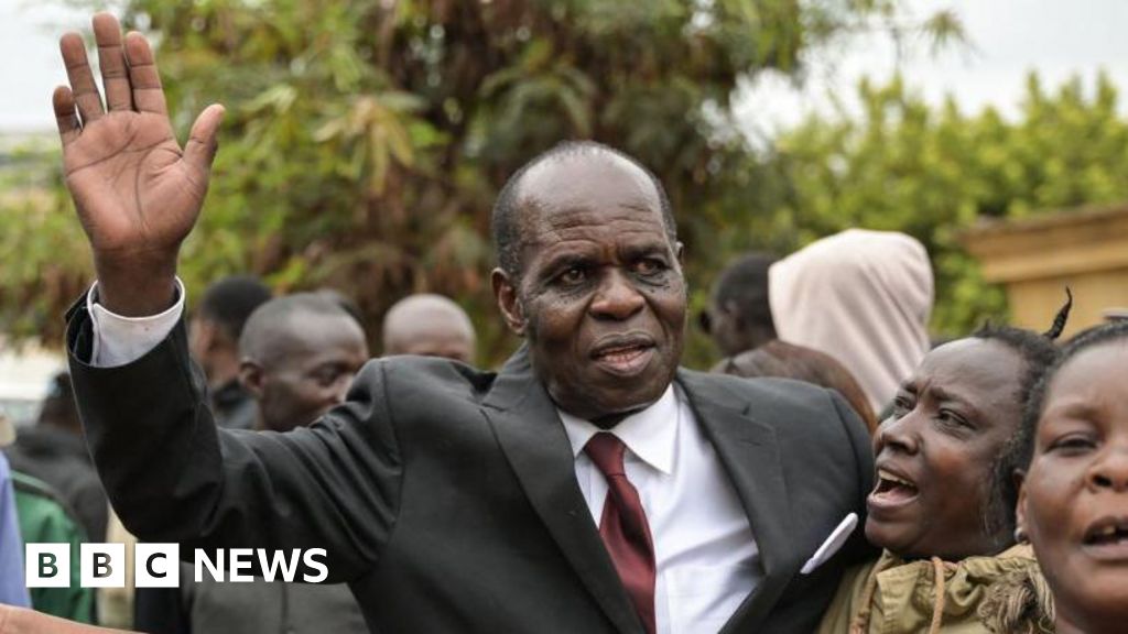 Gilbert Deya: Kenyan ‘miracle babies’ pastor dies in road crash