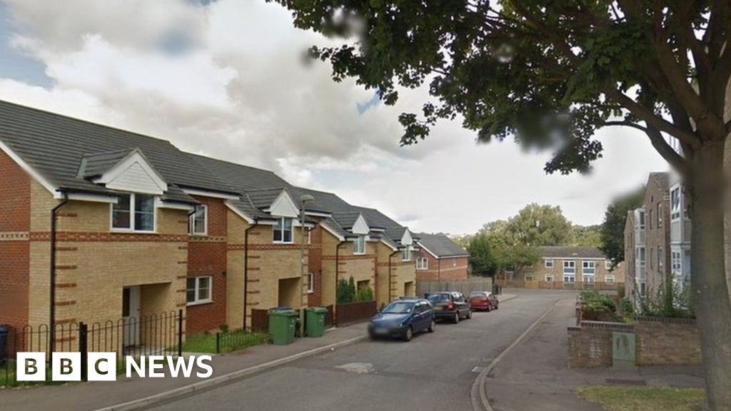 Oxford Murder Inquiry: Man Found Dead At Home After Assault - BBC News