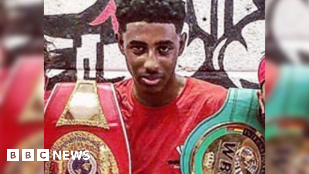 Tributes to Cardiff boxer Mohammed Hashim after crash