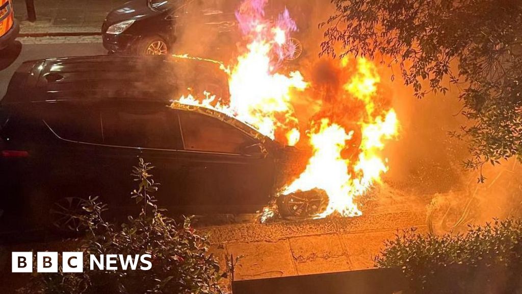 Starmer arson accused refused to film attack, court told