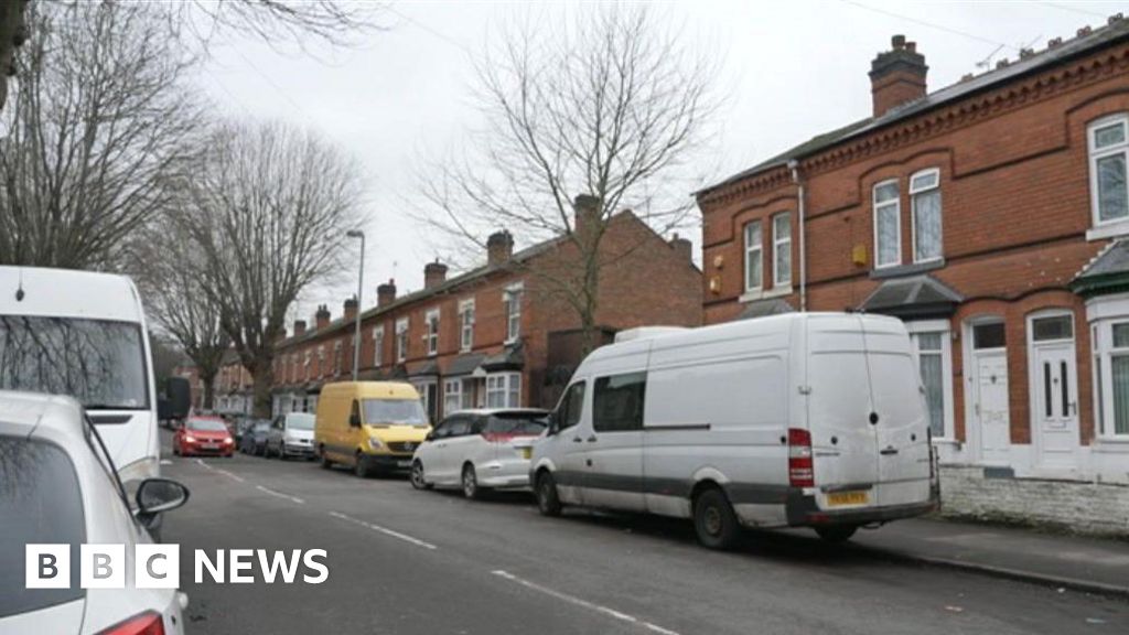 Upaya penangkapan pembunuhan setelah anak laki -laki, 16, ditikam di Bordesley Green