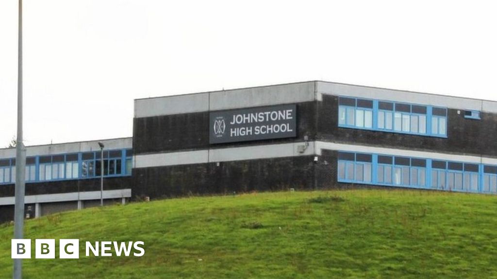 Three teachers in hospital after Johnstone High School disturbance