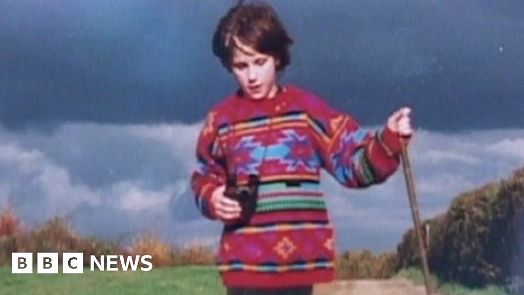 Sarah Benford: New search in Kettering for teen missing