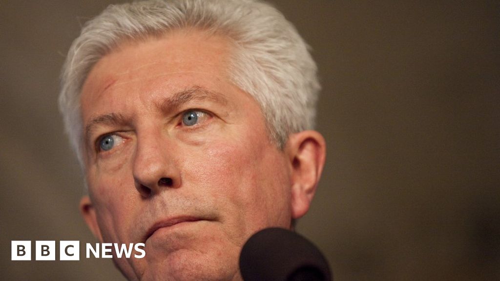 Gilles Duceppe's mother dies of exposure after being locked out - BBC News