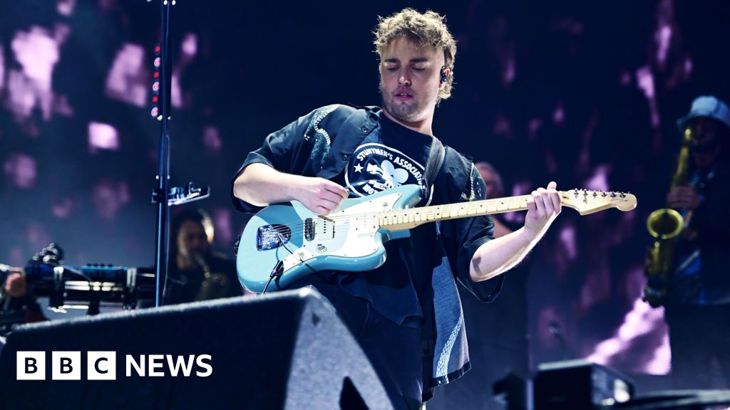Sam Fender Takes Center Stage at the Mercury Prize