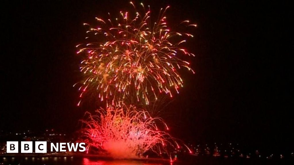 British Firework Championships winner crowned BBC News