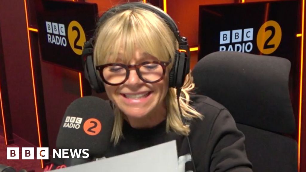 Zoe Ball signs off from final Radio 2 breakfast show