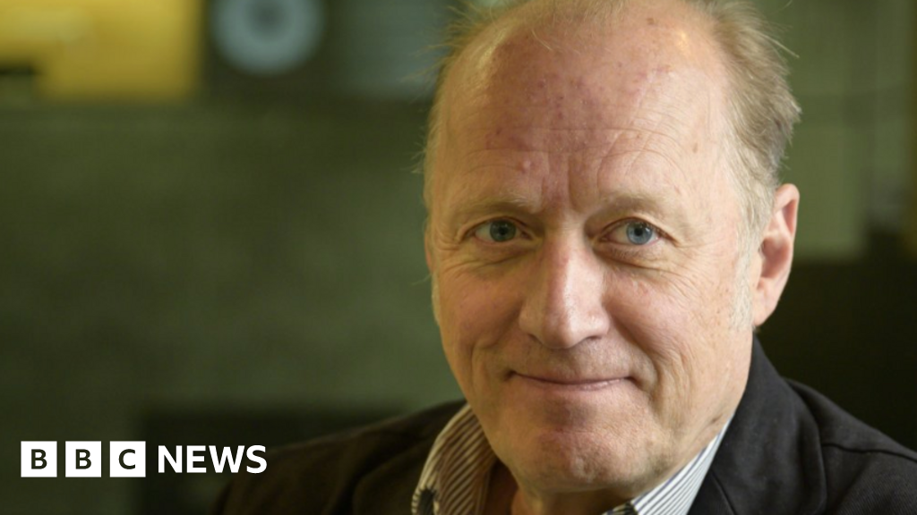 Adrian Edmondson, Lesley Sharp Join Bergerac Reboot Filming Jersey