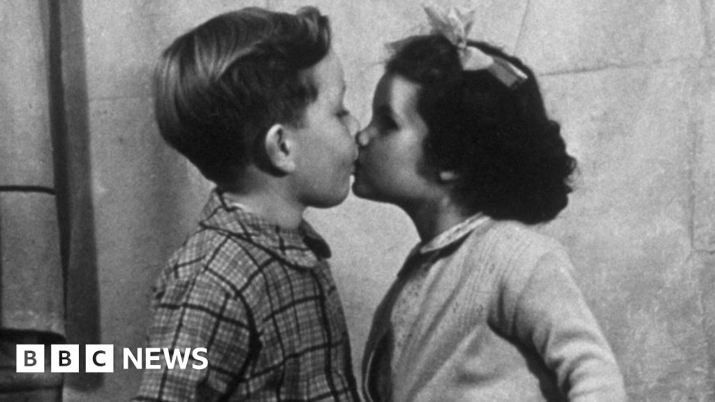 What Was Kissing Friday Bbc News 4648