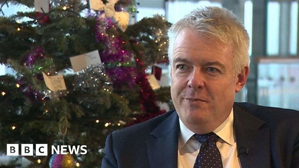 Uk Government Ministers Naive Over Brexit Deal Says Carwyn Bbc News 4288