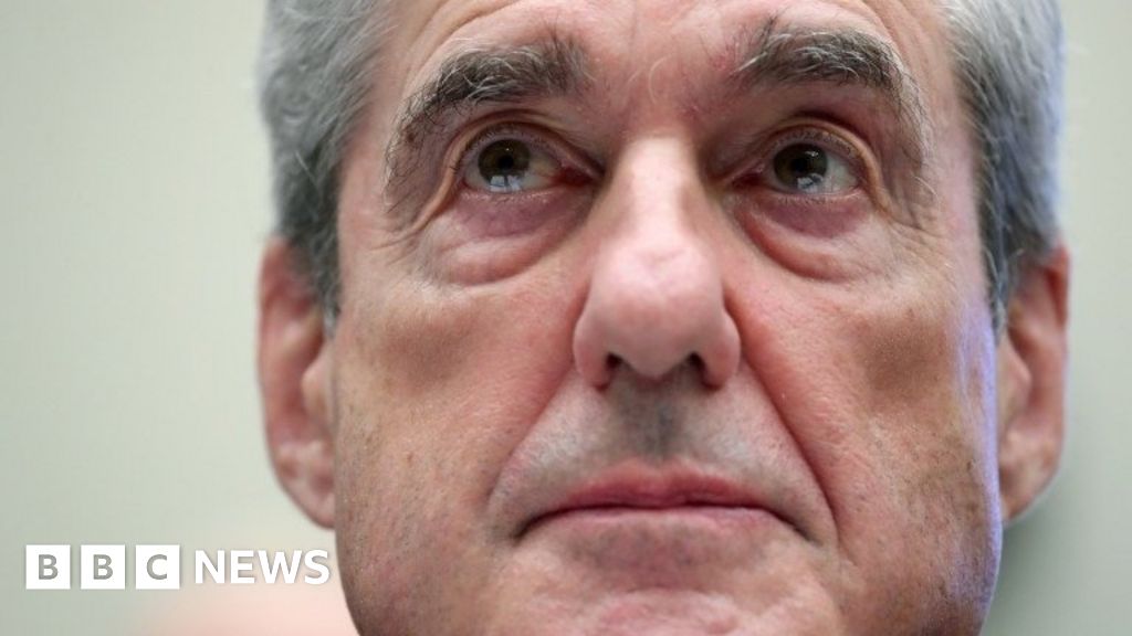 Roger Stone: Robert Mueller defends indictment over Russia probe - BBC News