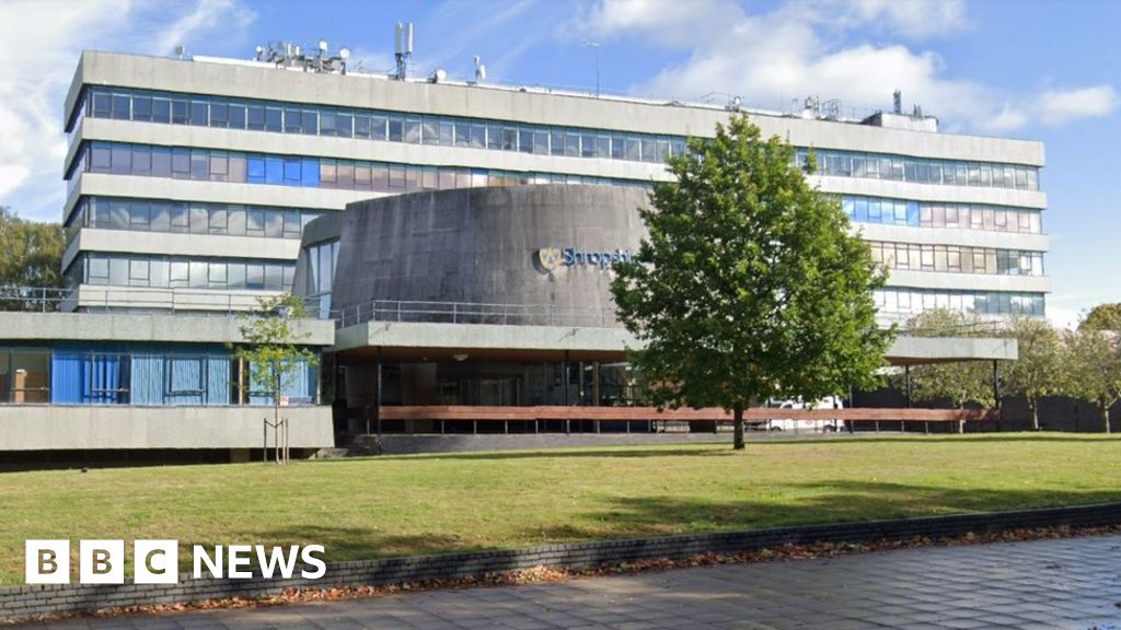 Shropshire Council's transparency 'failure' over FOI responses - BBC News