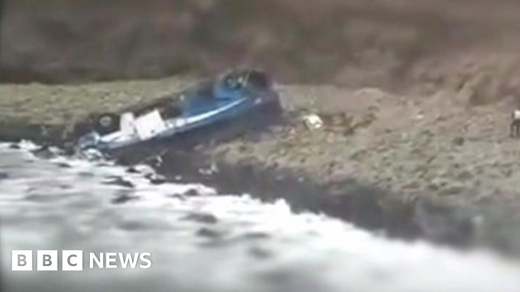 Peru Bus Plunges From Cliff On To Beach - BBC News