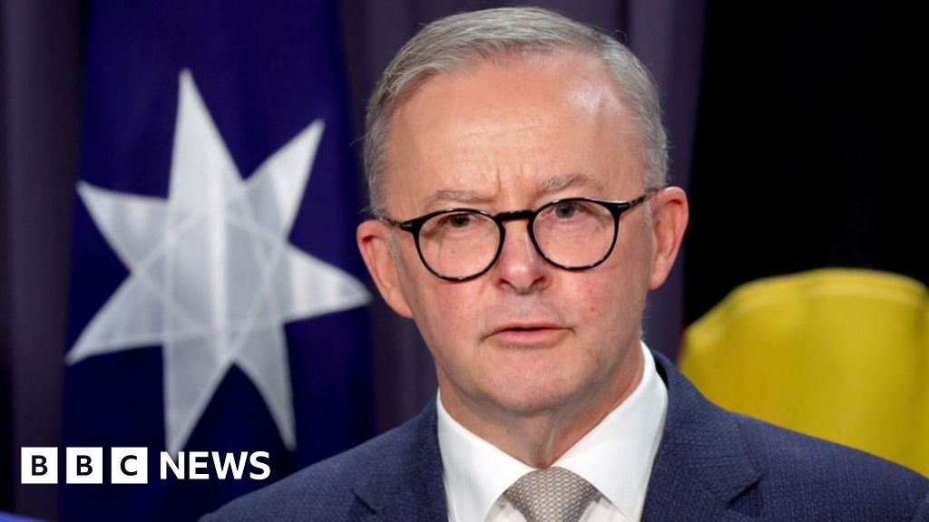 Australia election: PM Anthony Albanese secures majority government