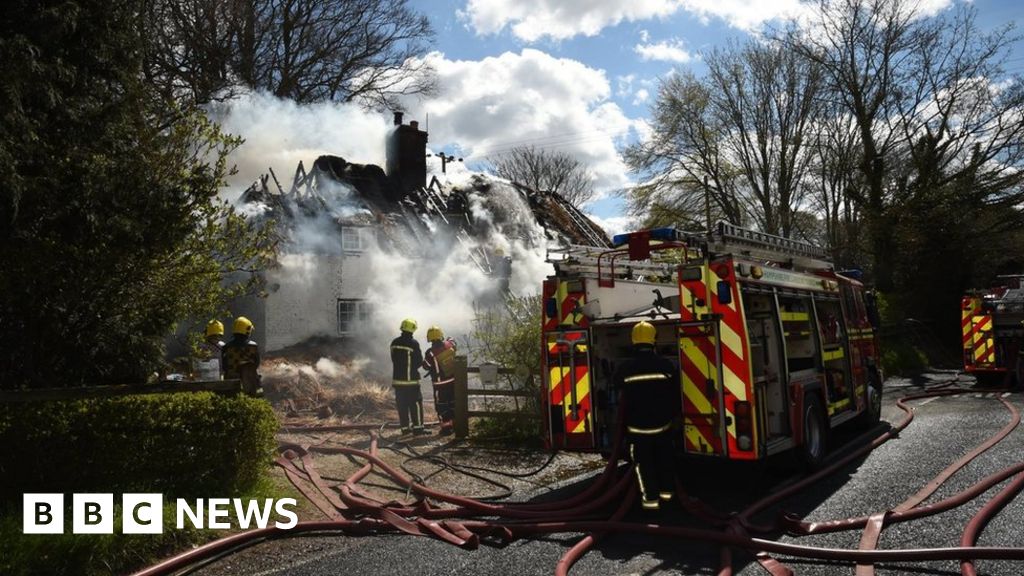 Nutley thatched cottage wrecked by fire BBC News