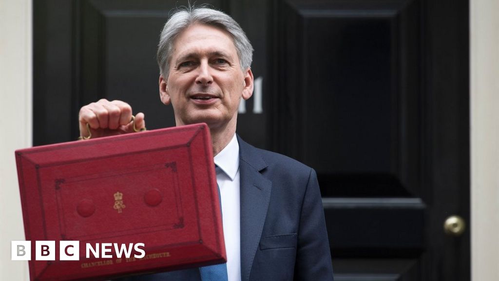 Budget Hammond faces spending dilemma, says IFS